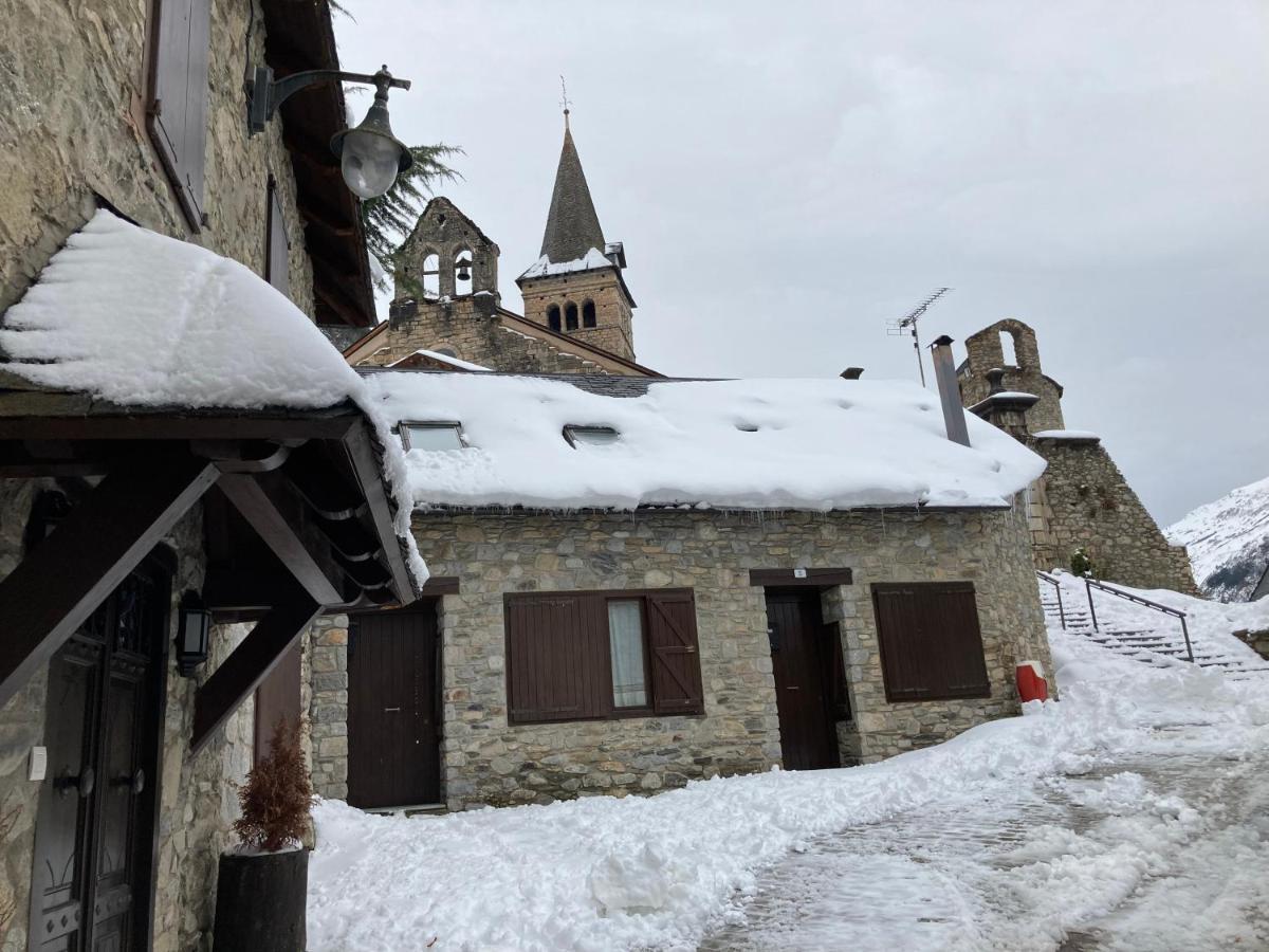 Casa Aranesa Lägenhet Arties Exteriör bild